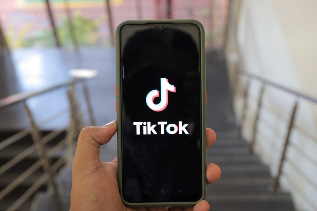 tiktok video downloader with no watermark hd