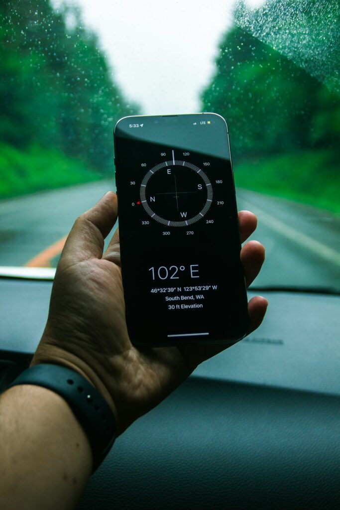 Arah kiblat online menggunakan aplikasi kompas pada telefon pintar