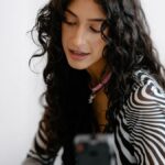 Cara Buat Content Shopee Affiliate Tanpa Tunjuk Muka Untuk Pemula Content Shopee Affiliate tanpa tunjuk muka menggunakan telefon pada tripod dan laptop