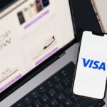 Cara Pilih Produk Shopee Affiliate Yang Mudah Dijual Tanpa Kejar Produk Viral Pilih produk Shopee Affiliate melalui paparan kedai dalam talian di telefon dan laptop